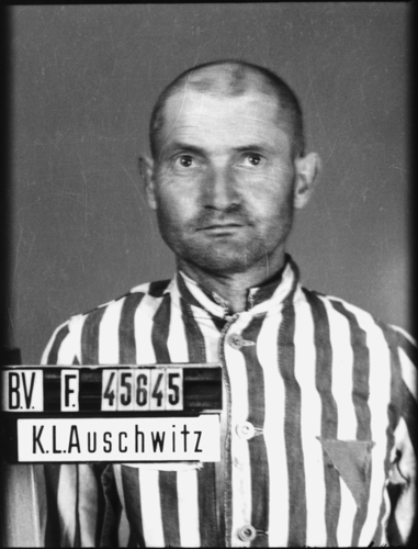 Auschwitz-I, le 8 juillet 1942. Musée d’État d’Auschwitz-Birkenau, Oświęcim, Pologne. Coll. Mémoire Vive. Droits réservés.