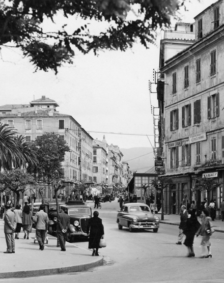 Ajaccio. Le cours napoléon après-guerre. Carte postale. Collection Mémoire Vive.