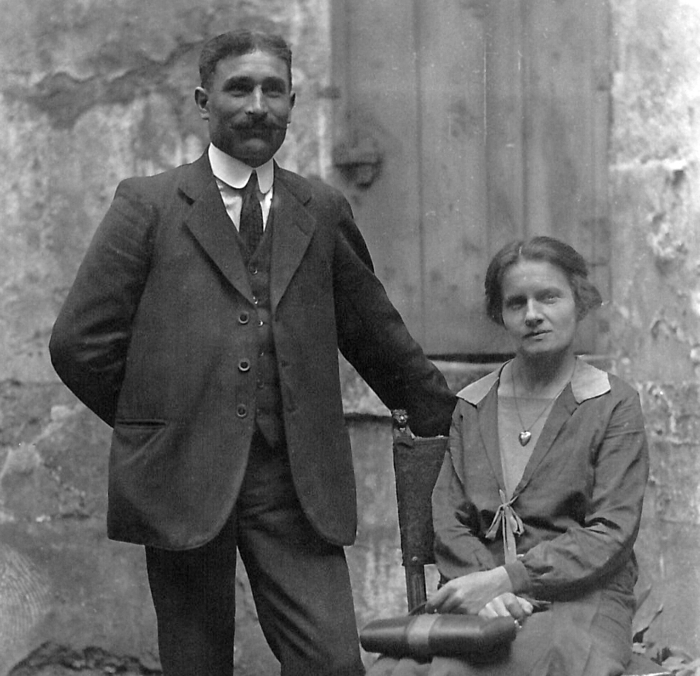 Le couple vers 1920-1921 : avant la naissance de Jean, selon sa fille (lieu inconnu). © Collection Jeannine Chalié.