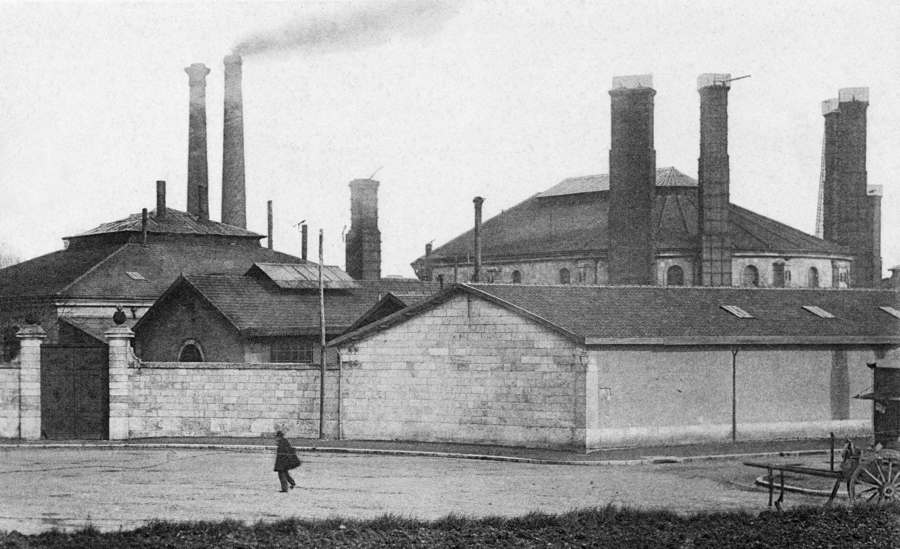 Bourges. Les Établissements militaires dans les années 1900. Carte postale. Collection Mémoire Vive.