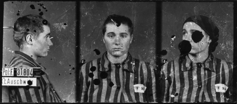 Photographiée à Auschwitz-I, le 3 février 1943. Musée d’État d’Auschwitz-Birkenau, Oświęcim, Pologne. Collection Mémoire Vive. Droits réservés.