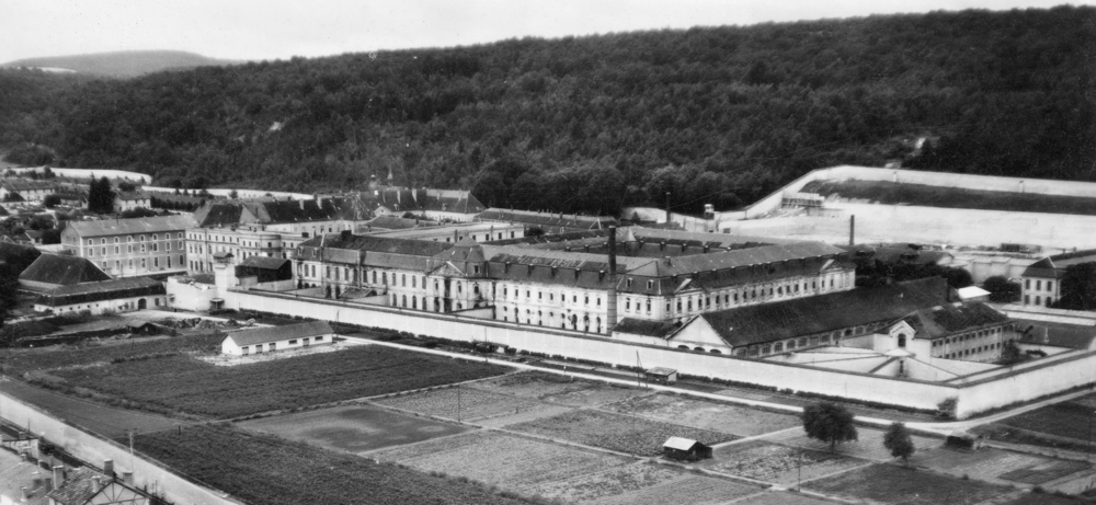 Clairvaux. La Maison centrale après-guerre. Carte postale. Collection Mémoire Vive.