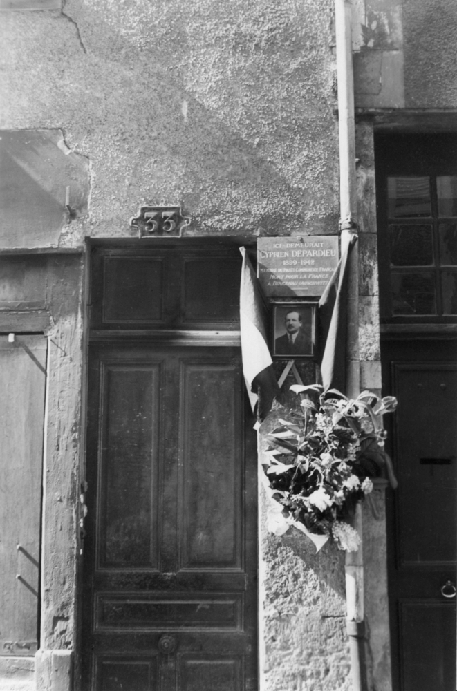 La première plaque apposée après-guerre. © Collection Marie-Paule Pivain.