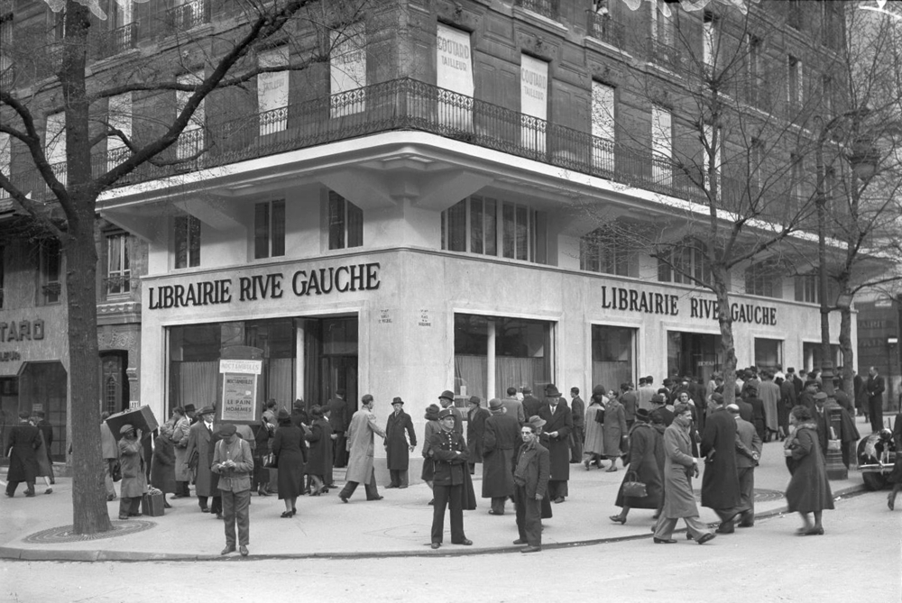 Librairie Rive gauche, 1941, Extrait d’un diaporama sur le site du Musée de L’Ordre de la Libération. © MRN/fonds photographique dit du Matin, 1997.