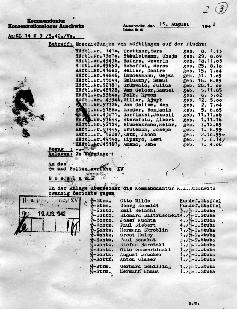 Liste établie par l’administration SS d’Auschwitz le 15 août 1942, avec vingt « détenus abattus pendant leur fuite ». René Amand est le dernier de la première liste (la deuxième concerne les gardiens). Musée d’État d’Auschwitz-Birkenau, Bureau d’information sur les prisonniers. Droits réservés.