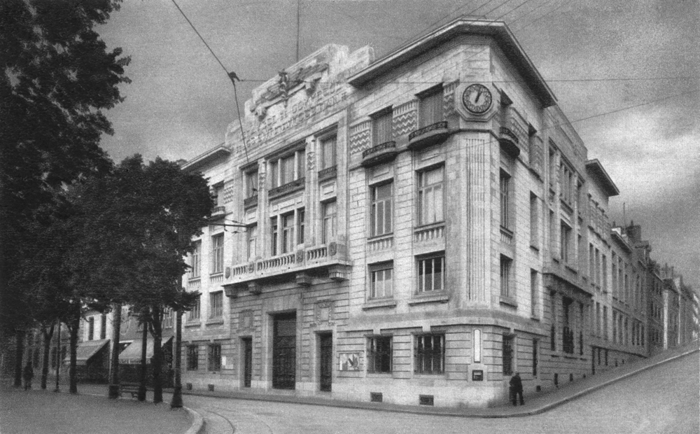Lorient. La Chambre de commerce du Morbihan dans les années 1930; Carte postale, collection Mémoire Vive.