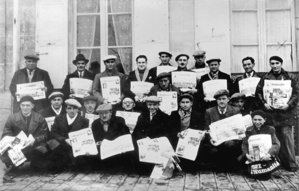 Georges Martin avec les CDH de Vitry, tout à fait à droite, sous la croix dessinée. © Droits Réservés.