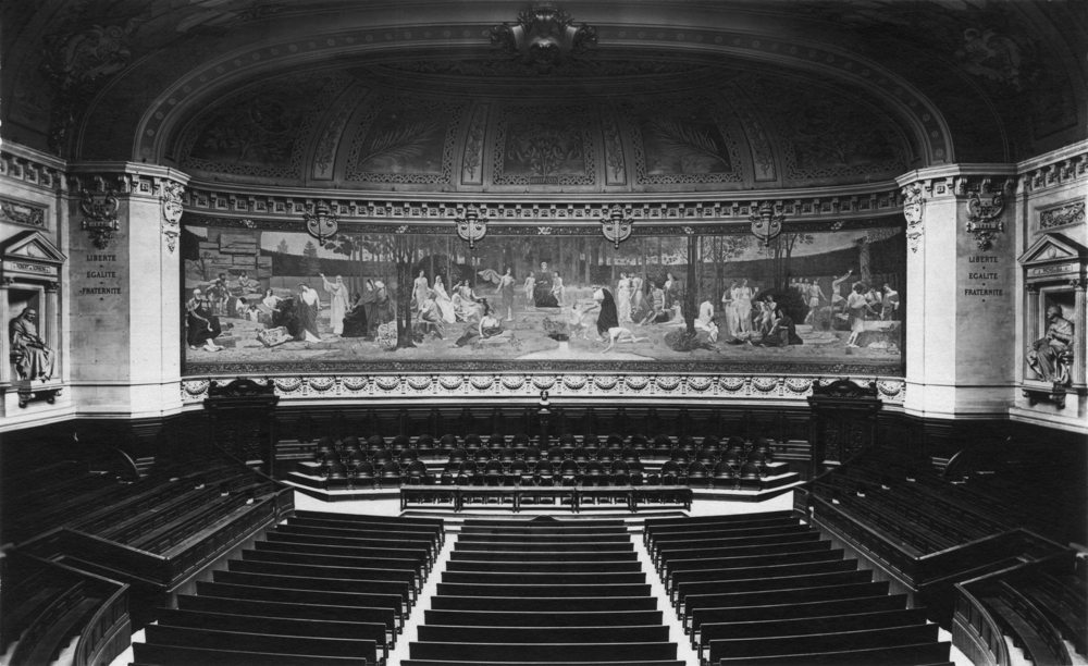 Paris. La Sorbonne. Le grand amphithéâtre. Carte postale non datée. Collection Mémoire Vive.