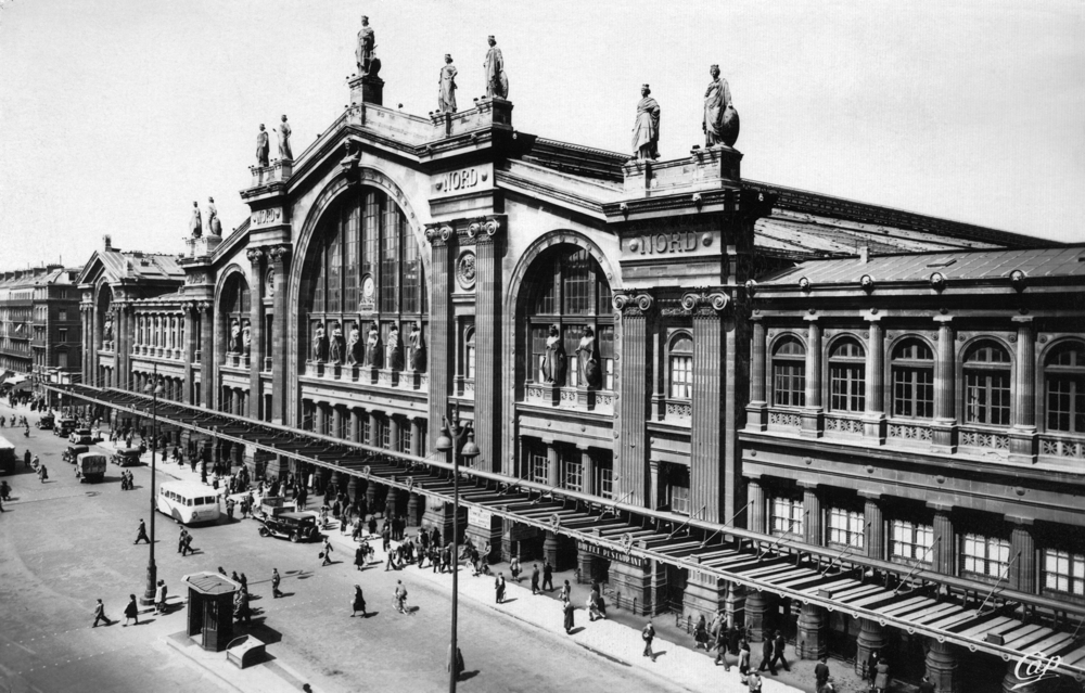 Paris. La gare du Nord. Carte postale, collection Mémoire Vive.