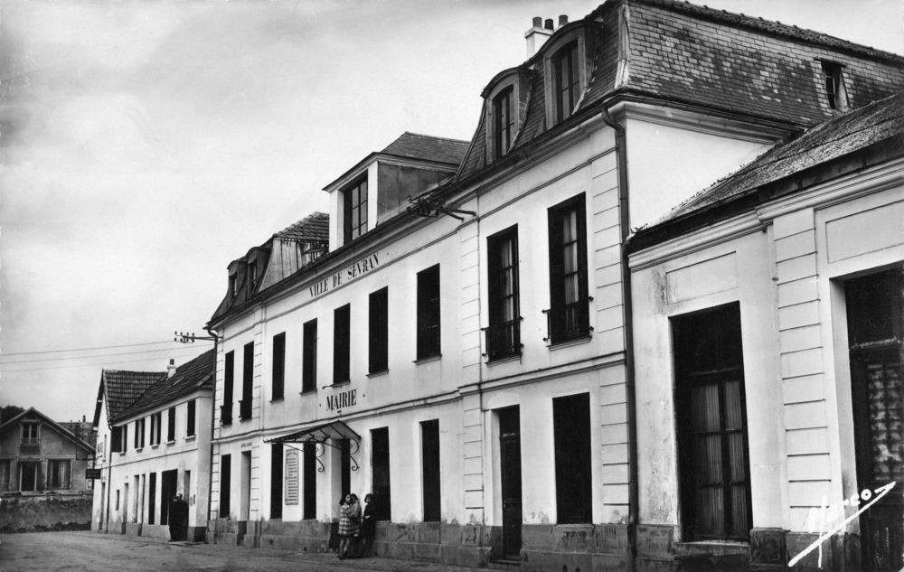 Sevran. La mairie en 1948. Carte postale, collection Mémoire Vive.