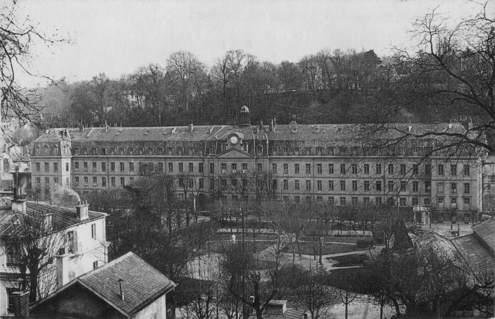 Sèvres. L’École Normale supérieure de jeunes filles. Carte postale des années 1900. Collection Mémoire Vive.
